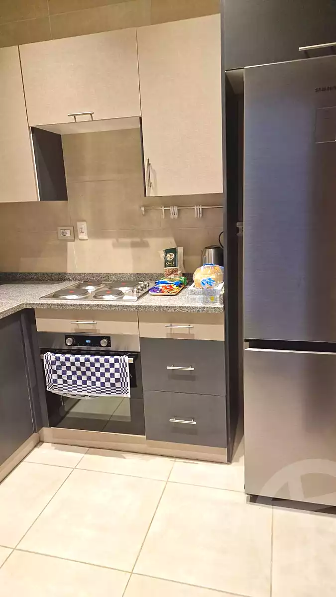 https://aqarmap.com.eg/ar/listing/7036718-for-rent-cairo-new-cairo-compounds-hyde-park-centre-ville-hyde-park
