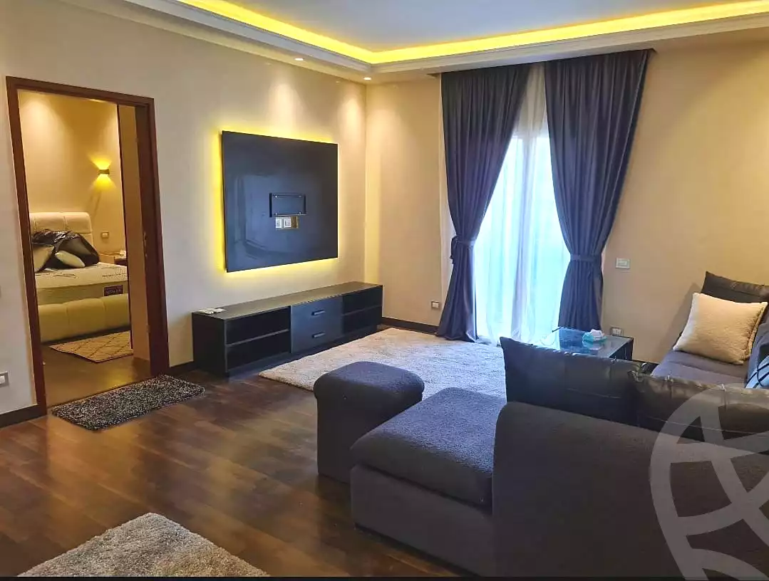 https://aqarmap.com.eg/ar/listing/7036718-for-rent-cairo-new-cairo-compounds-hyde-park-centre-ville-hyde-park
