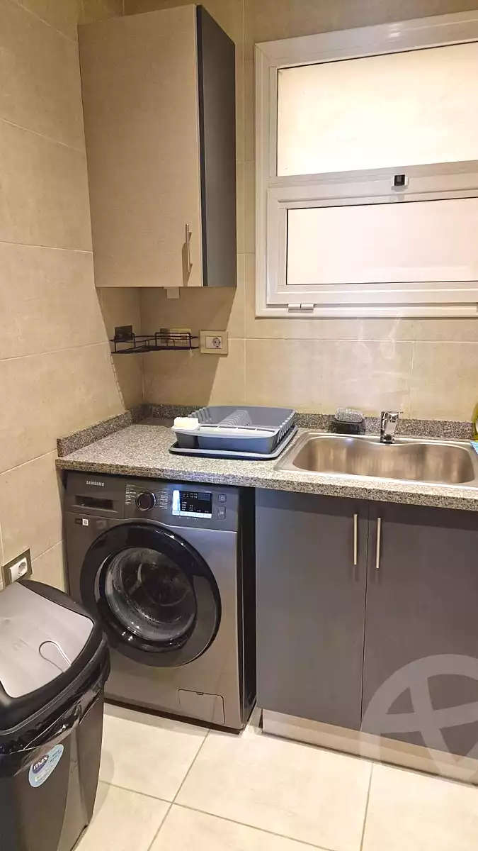 https://aqarmap.com.eg/ar/listing/7036718-for-rent-cairo-new-cairo-compounds-hyde-park-centre-ville-hyde-park