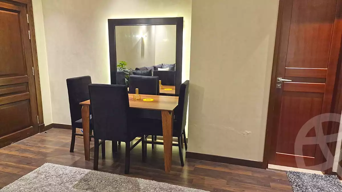 https://aqarmap.com.eg/ar/listing/7036718-for-rent-cairo-new-cairo-compounds-hyde-park-centre-ville-hyde-park