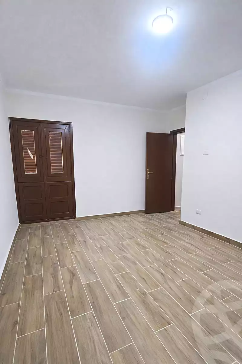 https://aqarmap.com.eg/ar/listing/7036765-for-sale-cairo-6th-of-october-el-hay-el-motamyz