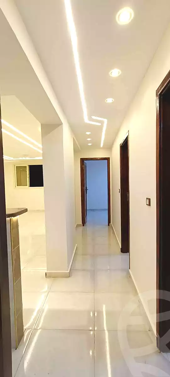 https://aqarmap.com.eg/en/listing/7037165-for-sale-cairo-helwan-hadayek-helwan-nile-corniche-st