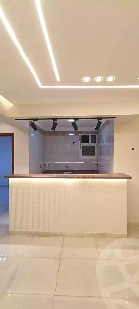 https://aqarmap.com.eg/en/listing/7037165-for-sale-cairo-helwan-hadayek-helwan-nile-corniche-st