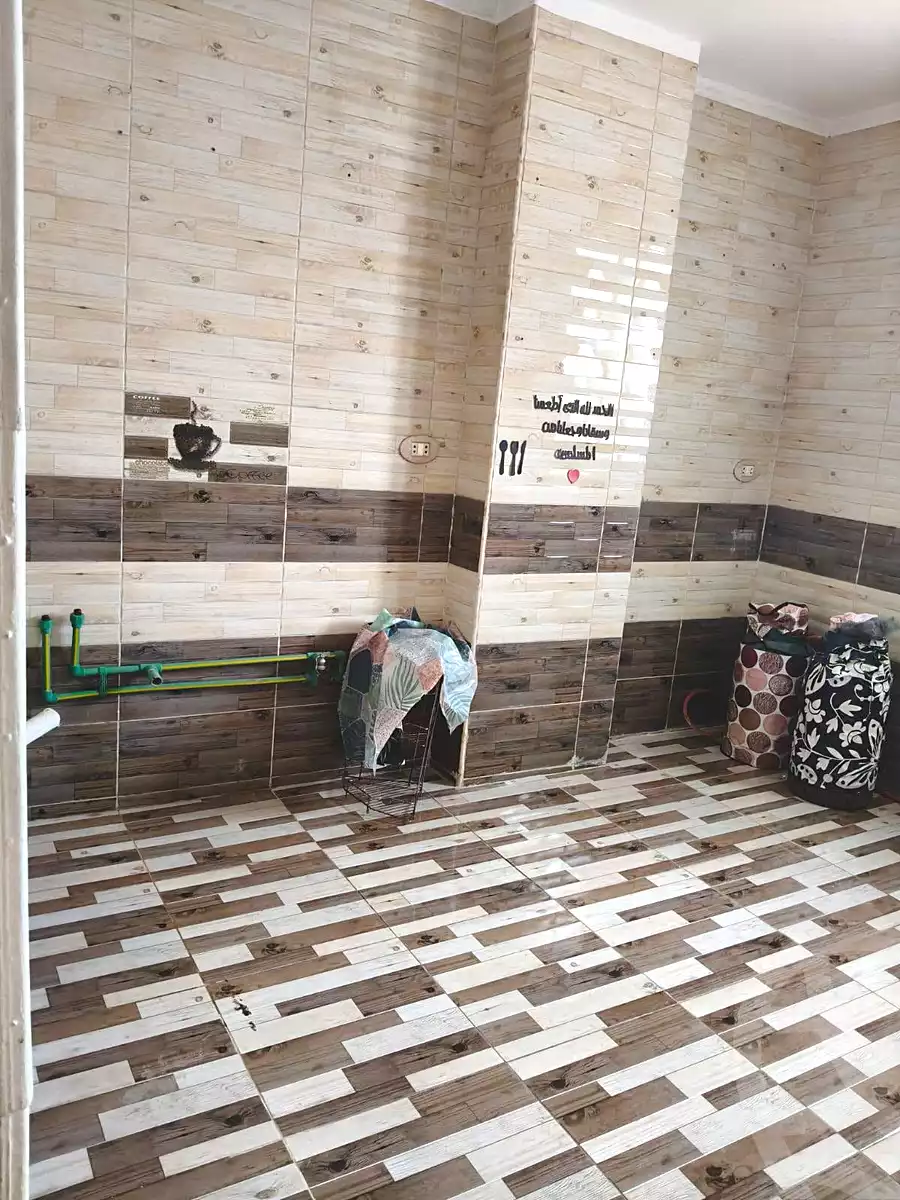https://aqarmap.com.eg/ar/listing/7037261-for-sale-cairo-helwan-el-shareaa-el-sharby-st