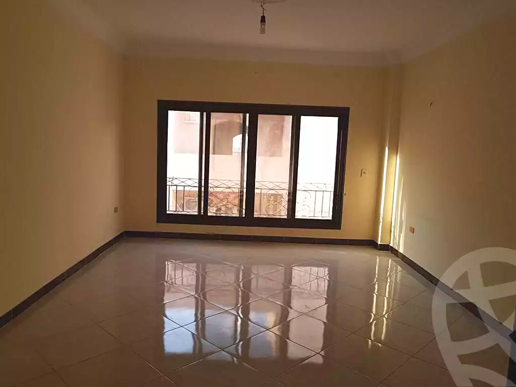 https://aqarmap.com.eg/ar/listing/7037489-for-sale-cairo-new-cairo-el-ahyaa-third-neighborhood-street-1