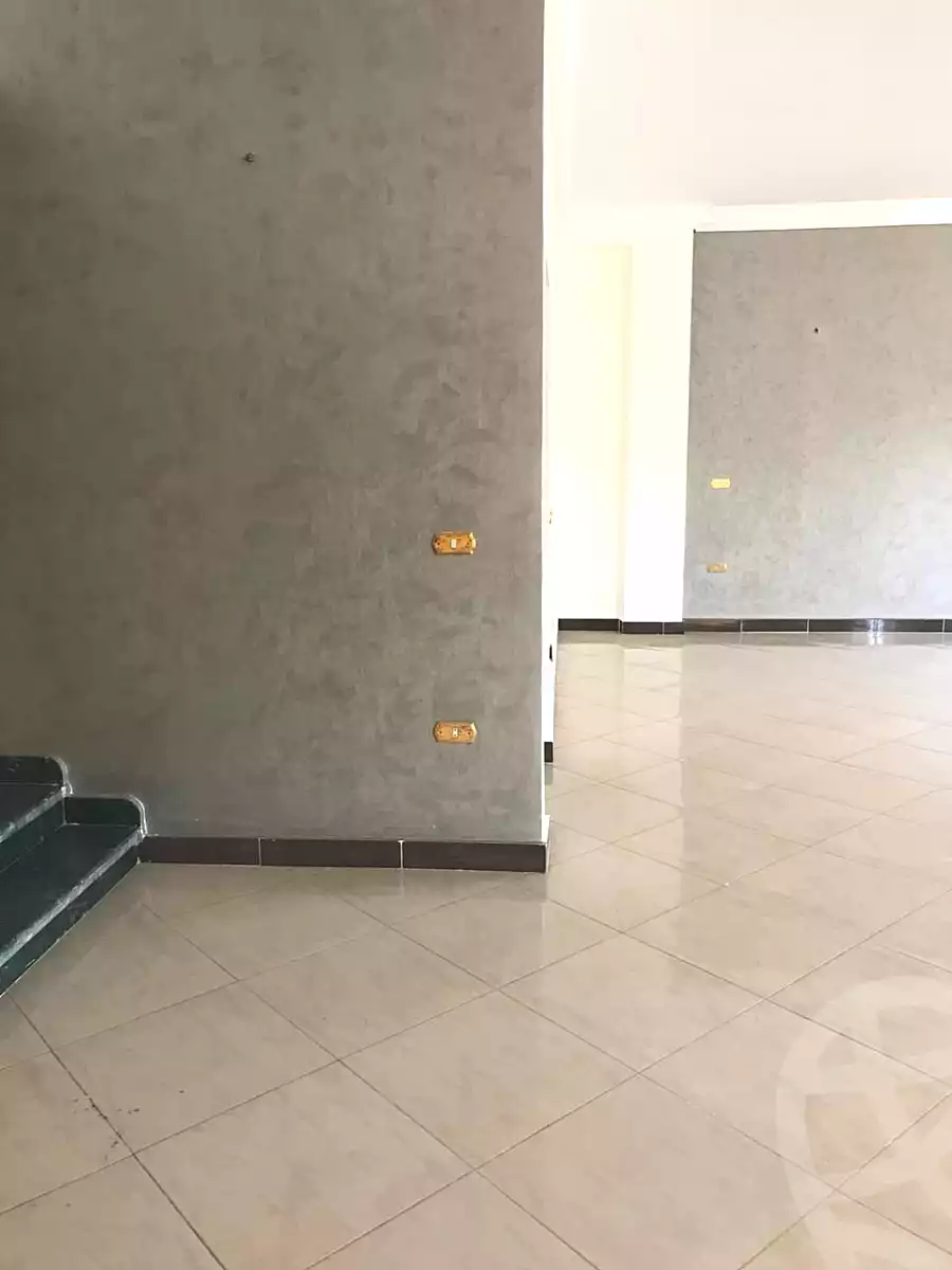 https://aqarmap.com.eg/ar/listing/7037489-for-sale-cairo-new-cairo-el-ahyaa-third-neighborhood-street-1