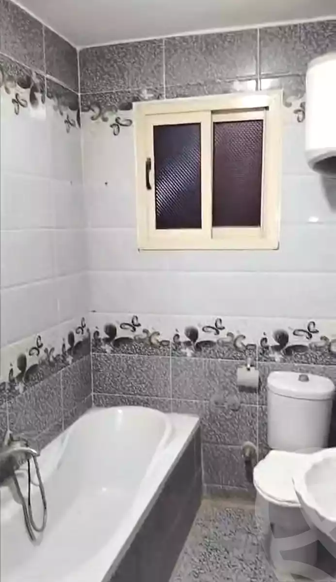 https://aqarmap.com.eg/ar/listing/7037542-for-sale-cairo-nozha-2-el-khamseen-st