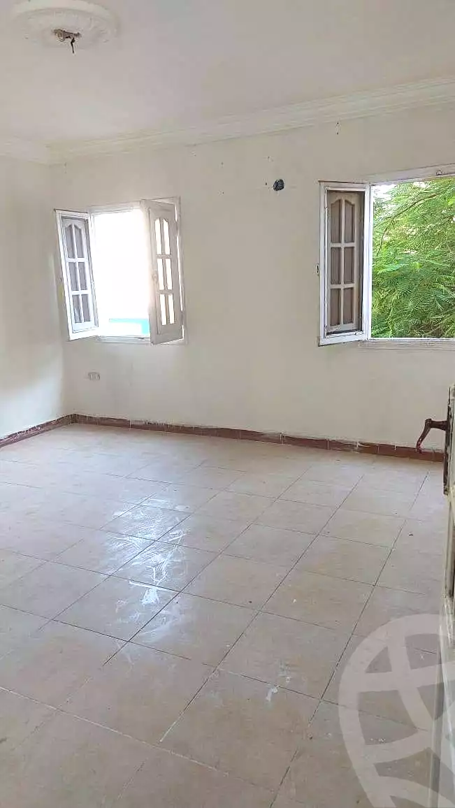 https://aqarmap.com.eg/ar/listing/7037613-for-rent-cairo-helwan-helwan-el-sharkeya-mostafa-safwat-st
