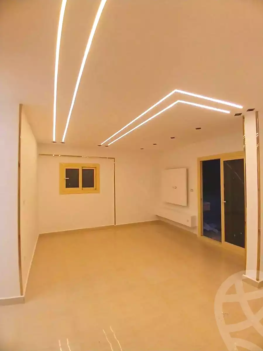 https://aqarmap.com.eg/ar/listing/7037805-for-sale-alexandria-al-agamy-lbytsh-bianchiii