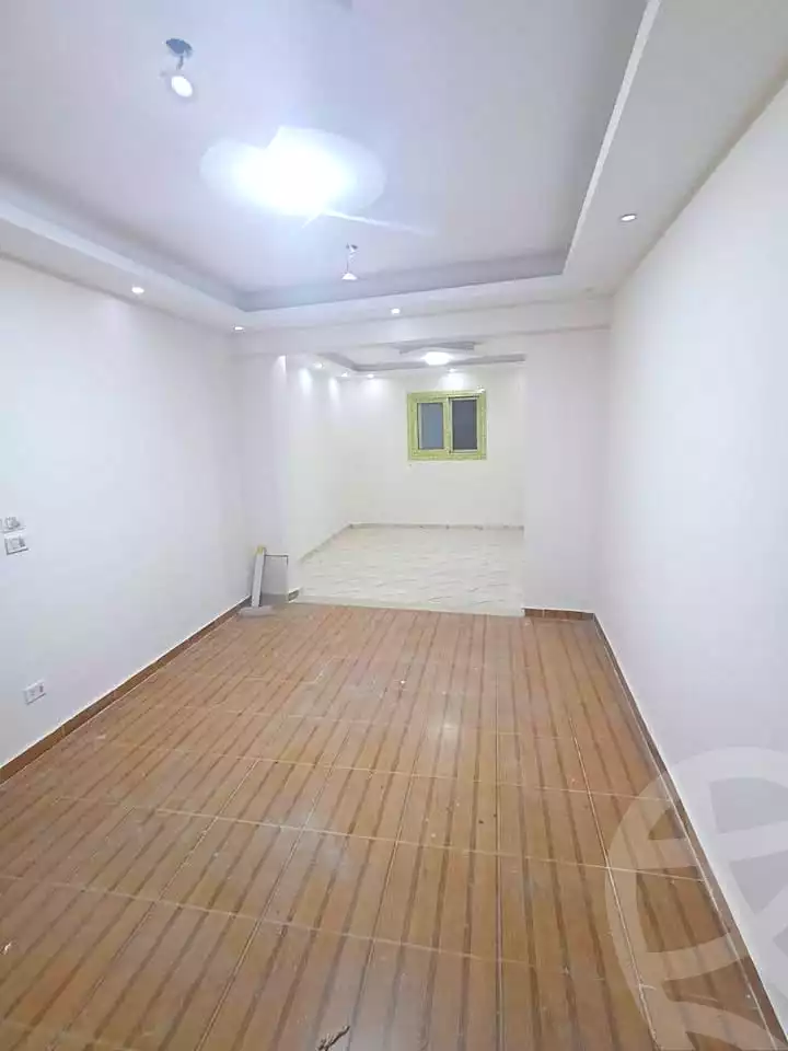 https://aqarmap.com.eg/ar/listing/7038020-for-sale-alexandria-el-asafra-shr-45