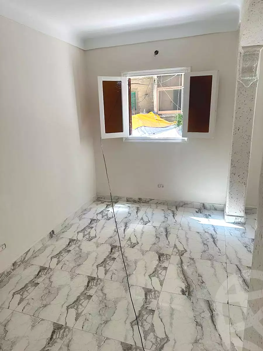 https://aqarmap.com.eg/ar/listing/7038272-for-sale-alexandria-el-asafra-shr-45