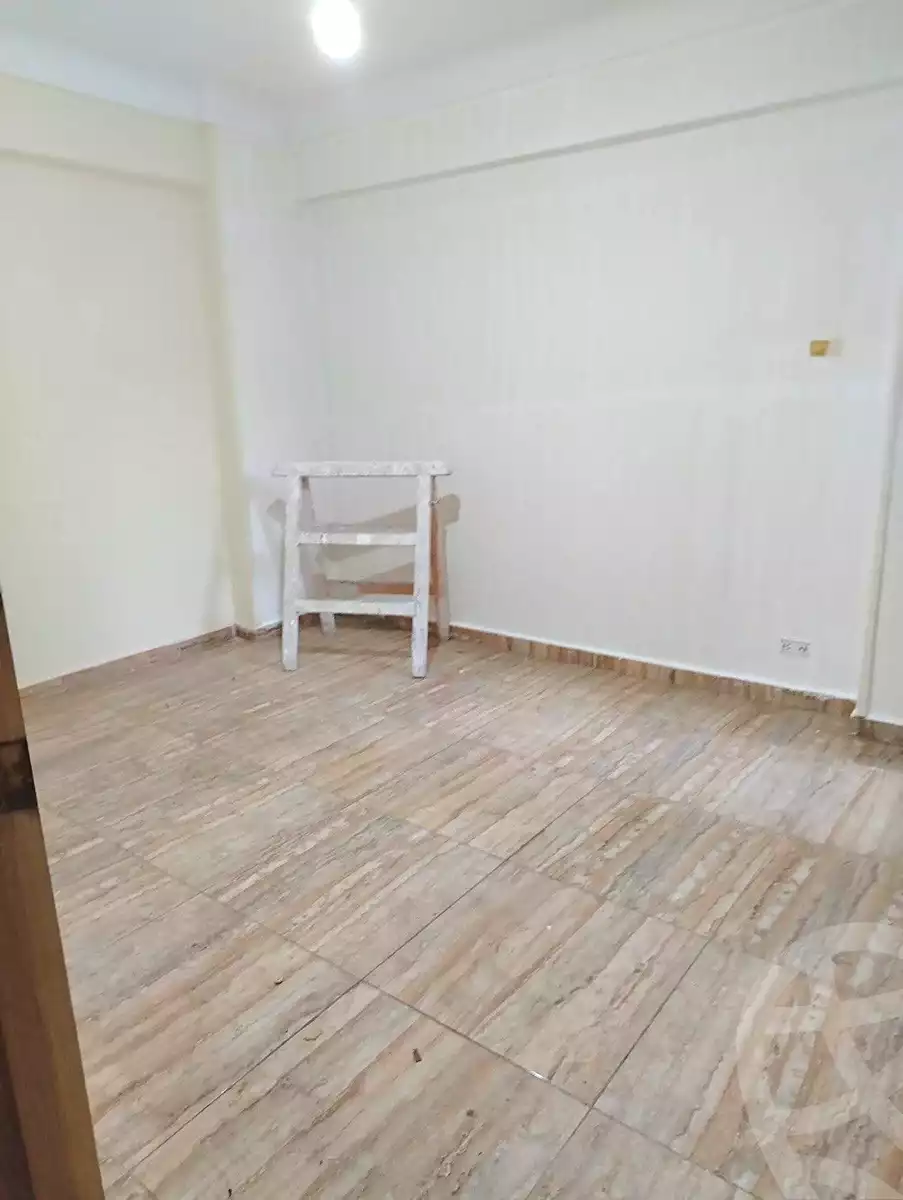 https://aqarmap.com.eg/ar/listing/7038461-for-sale-alexandria-new-miami-compounds-new-miami