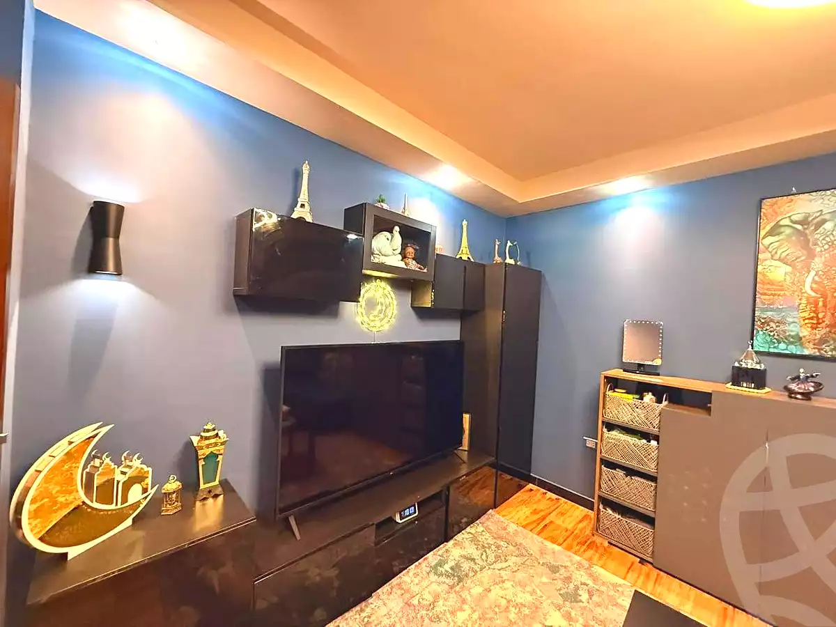 https://aqarmap.com.eg/en/listing/7038660-for-sale-cairo-ain-shams-jsr-lswys
