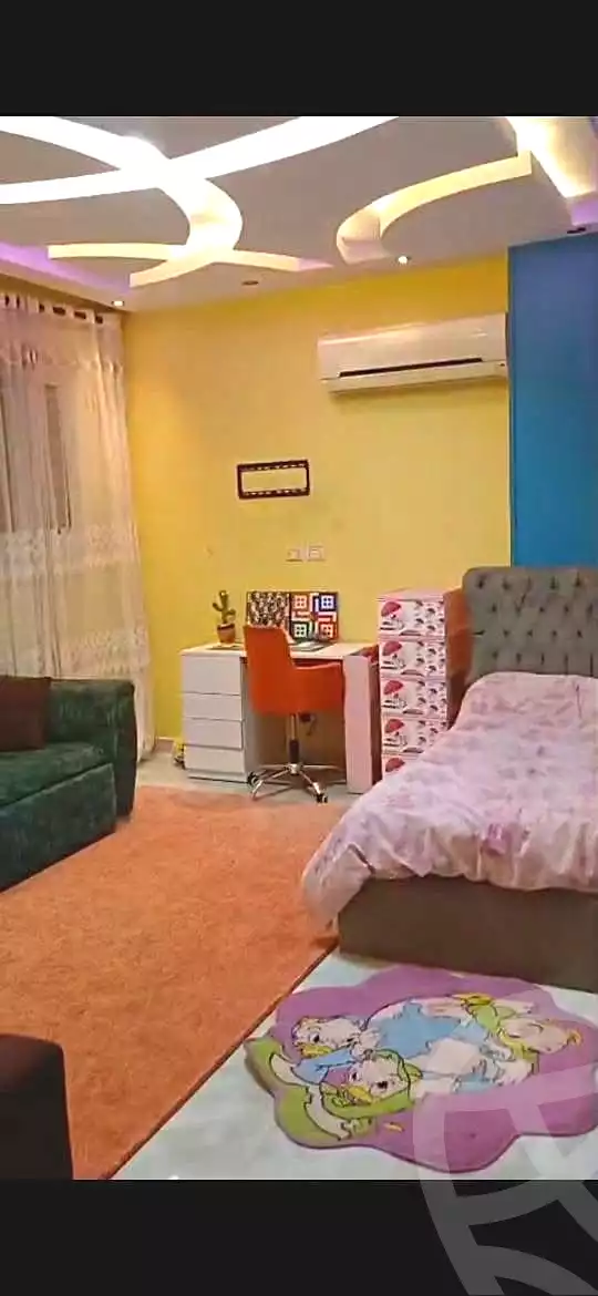 https://aqarmap.com.eg/ar/listing/7038835-for-rent-cairo-helwan-hadayek-helwan-nile-corniche-st