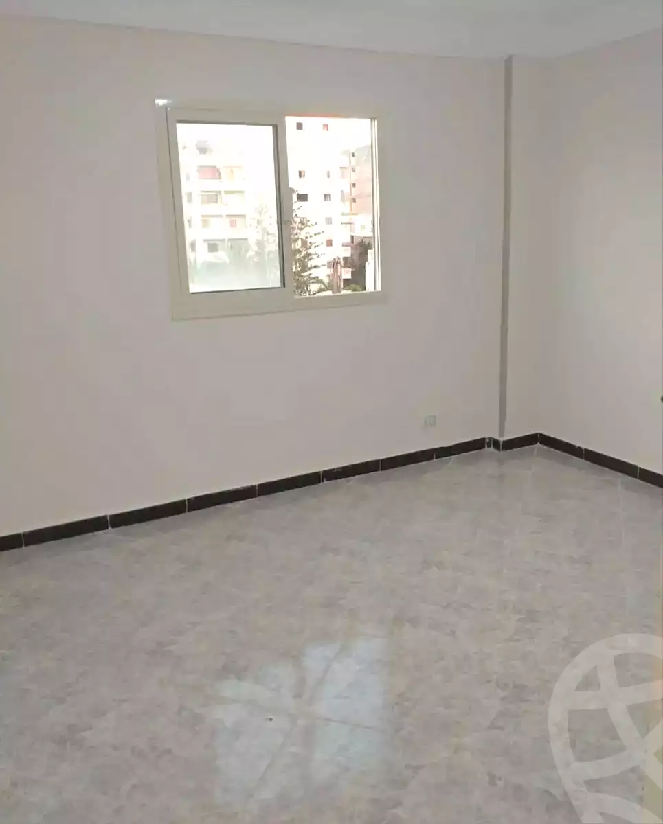https://aqarmap.com.eg/ar/listing/7039005-for-sale-alexandria-al-agamy-bw-ywsf