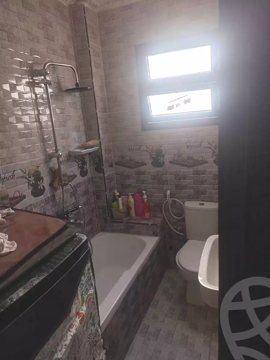 https://aqarmap.com.eg/ar/listing/7039084-for-sale-alexandria-al-agamy-el-hanouvel