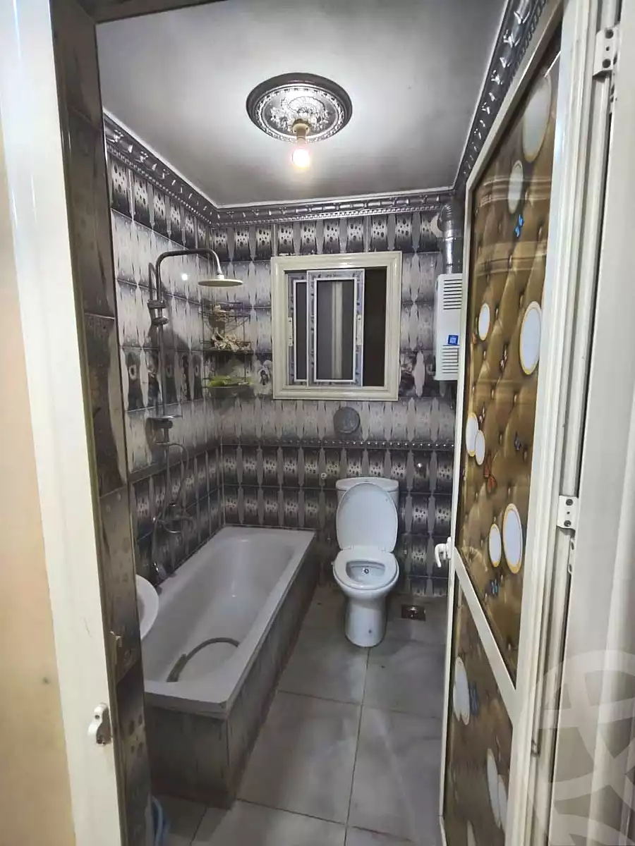 https://aqarmap.com.eg/ar/listing/7039117-for-sale-cairo-helwan-hadayek-helwan-nile-corniche-st