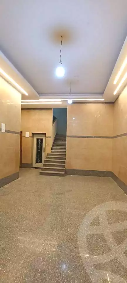 https://aqarmap.com.eg/en/listing/7039150-for-sale-cairo-helwan-hadayek-helwan-el-eshrein-st