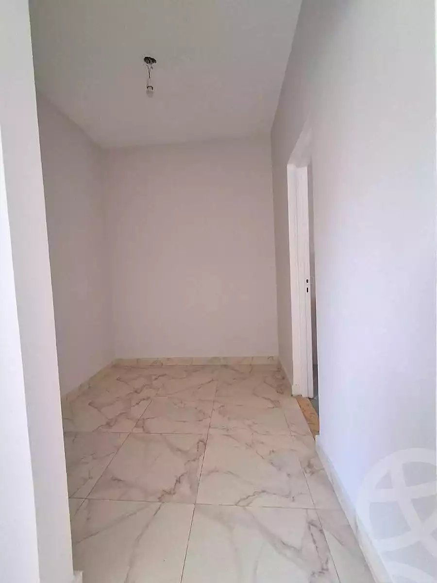https://aqarmap.com.eg/ar/listing/7039199-for-rent-cairo-new-cairo-lrhb-city-phase-1-mahmoud-sami-al-baroudi-st