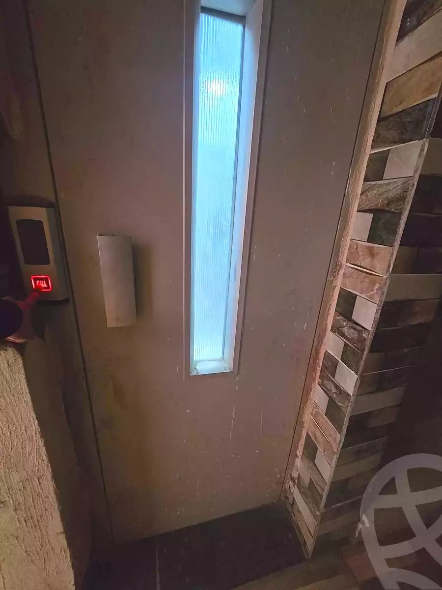 https://aqarmap.com.eg/ar/listing/7039564-for-sale-cairo-ain-shams-ain-shams-el-sharkia-el-zahraa-st