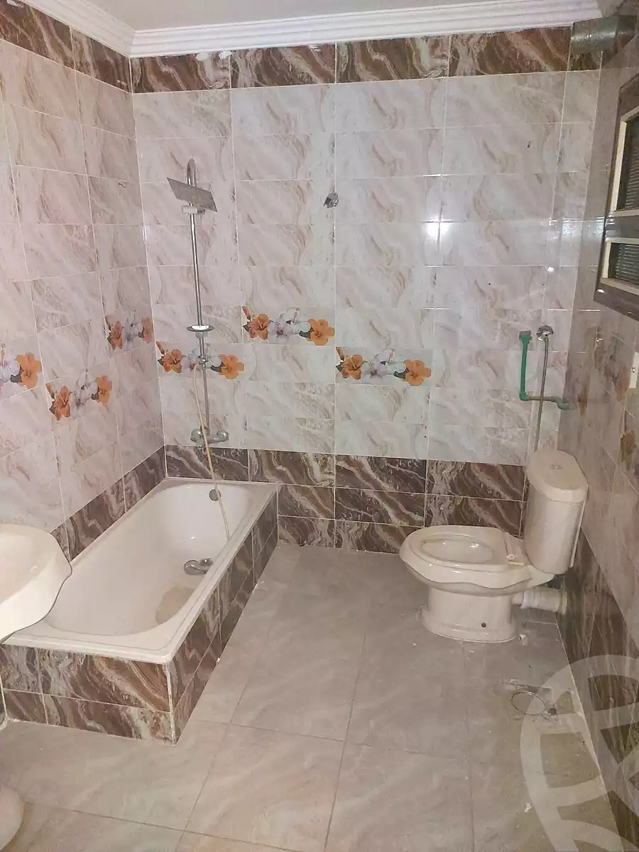 https://aqarmap.com.eg/en/listing/7039727-for-sale-cairo-helwan-helwan-el-sharkeya-el-maraghi-st