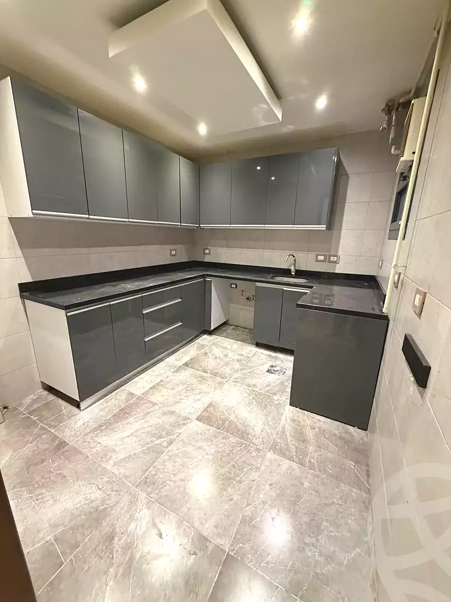 https://aqarmap.com.eg/ar/listing/7039858-for-rent-cairo-new-cairo-compounds-azad-views-tameer