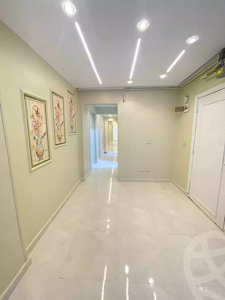 https://aqarmap.com.eg/ar/listing/7040200-for-sale-alexandria-sydy-bshr-sydy-bshr-bhry-gamal-abd-el-nasir-st