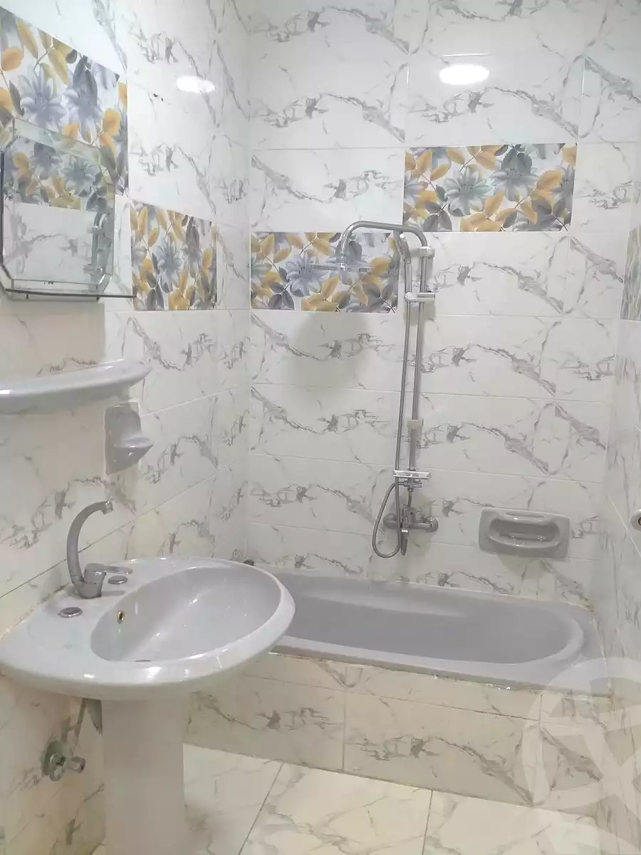 https://aqarmap.com.eg/en/listing/7040266-for-sale-alexandria-al-agamy