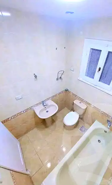 https://aqarmap.com.eg/ar/listing/7040818-for-sale-alexandria-sydy-bshr-sydy-bshr-bhry-shr-khld-bn-lwlyd