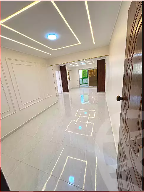 https://aqarmap.com.eg/ar/listing/7040948-for-sale-alexandria-sydy-bshr-sydy-bshr-bhry-shr-mhmwd-l-yswy