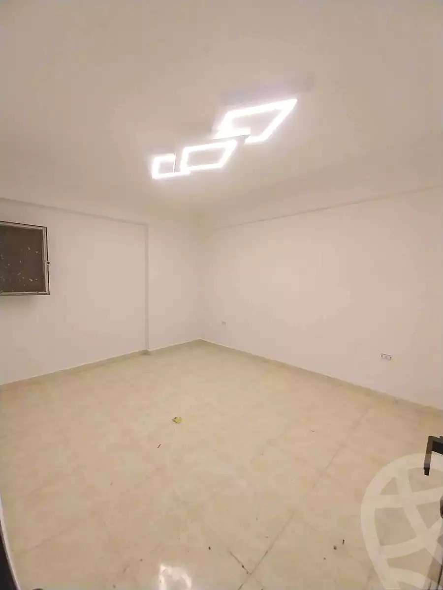 https://aqarmap.com.eg/ar/listing/7041067-for-sale-alexandria-miami-kaad-assrab-al-bhar-st