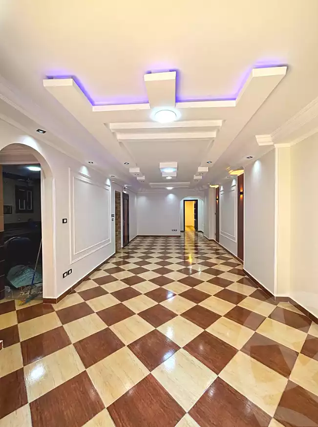 https://aqarmap.com.eg/ar/listing/7041132-for-sale-alexandria-el-asafra-shr-45