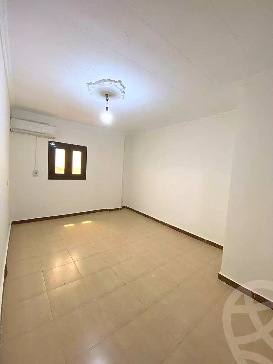 https://aqarmap.com.eg/ar/listing/7041204-for-sale-alexandria-moharram-bey-saleh-al-hedini-st