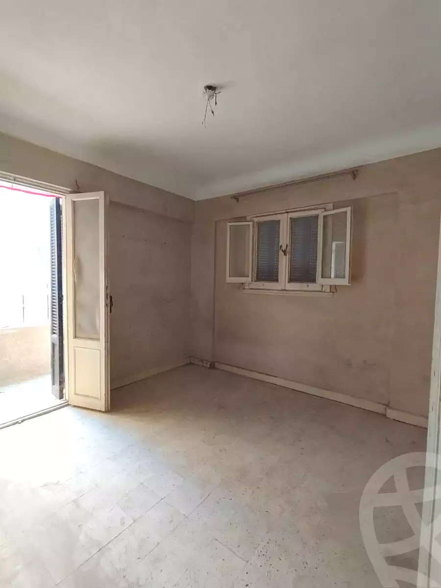 https://aqarmap.com.eg/ar/listing/7041255-for-sale-alexandria-al-agamy-lbytsh-el-hay-st