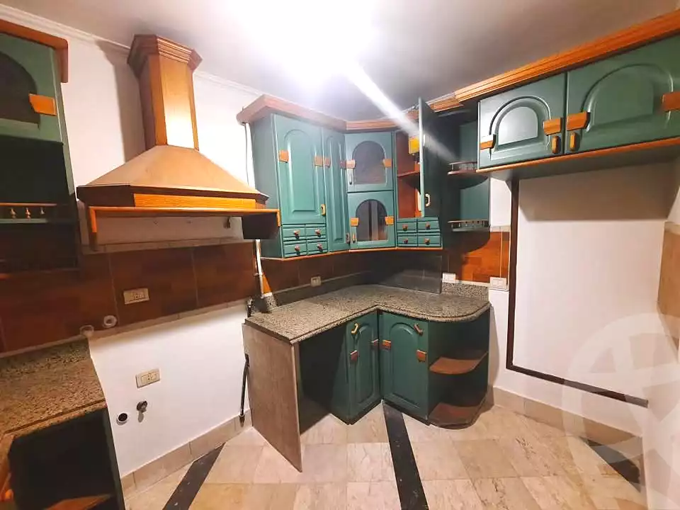 https://aqarmap.com.eg/ar/listing/7041254-for-sale-alexandria-glim-shr-bw-qyr-tryq-lhry