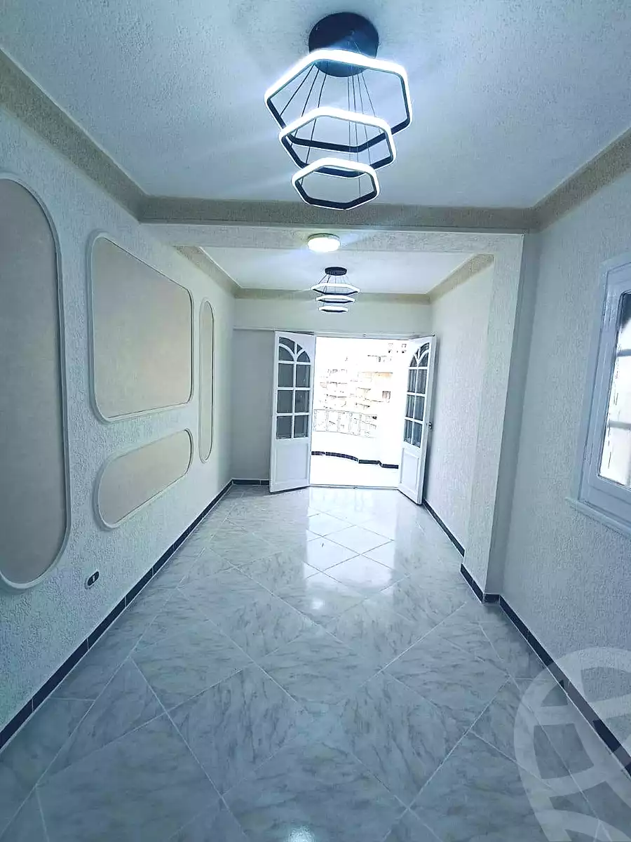 https://aqarmap.com.eg/ar/listing/7041376-for-sale-alexandria-al-agamy-shataa-el-nakheel-street-10