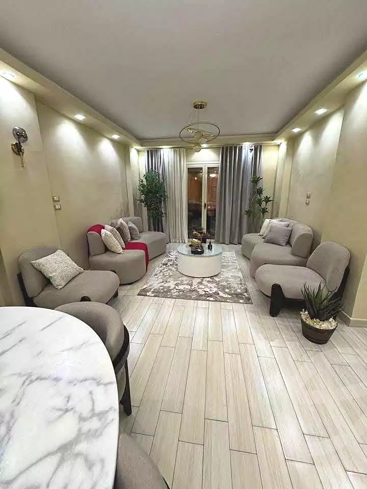 https://aqarmap.com.eg/ar/listing/7041243-for-sale-cairo-ain-shams-ahmed-esmat-st
