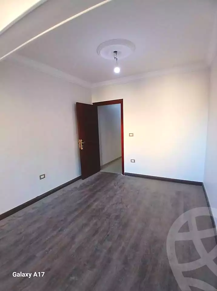 https://aqarmap.com.eg/ar/listing/7041623-for-sale-alexandria-el-mandara-alex-el-mandara-bahri-sidi-kamal-st
