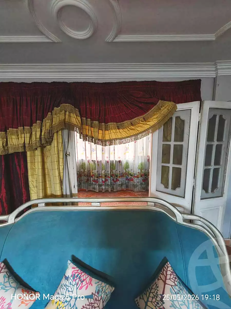 https://aqarmap.com.eg/ar/listing/7042032-for-sale-cairo-helwan-helwan-el-sharkeya-borhan-st