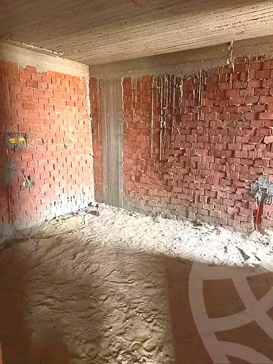 https://aqarmap.com.eg/ar/listing/7042152-for-sale-cairo-el-haram-el-lebeny-soltan-khattab-st