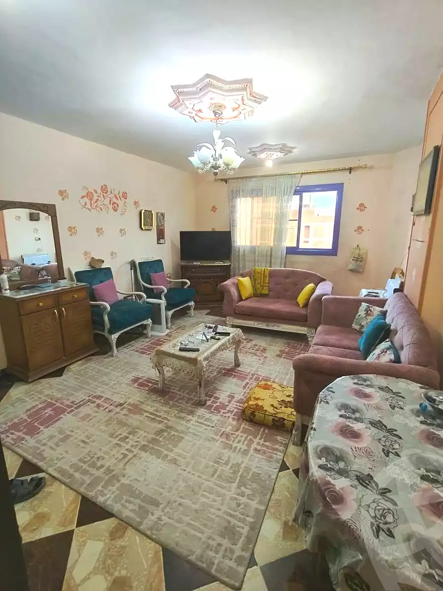 https://aqarmap.com.eg/ar/listing/7042353-for-sale-cairo-helwan-hadayek-helwan-nile-corniche-st