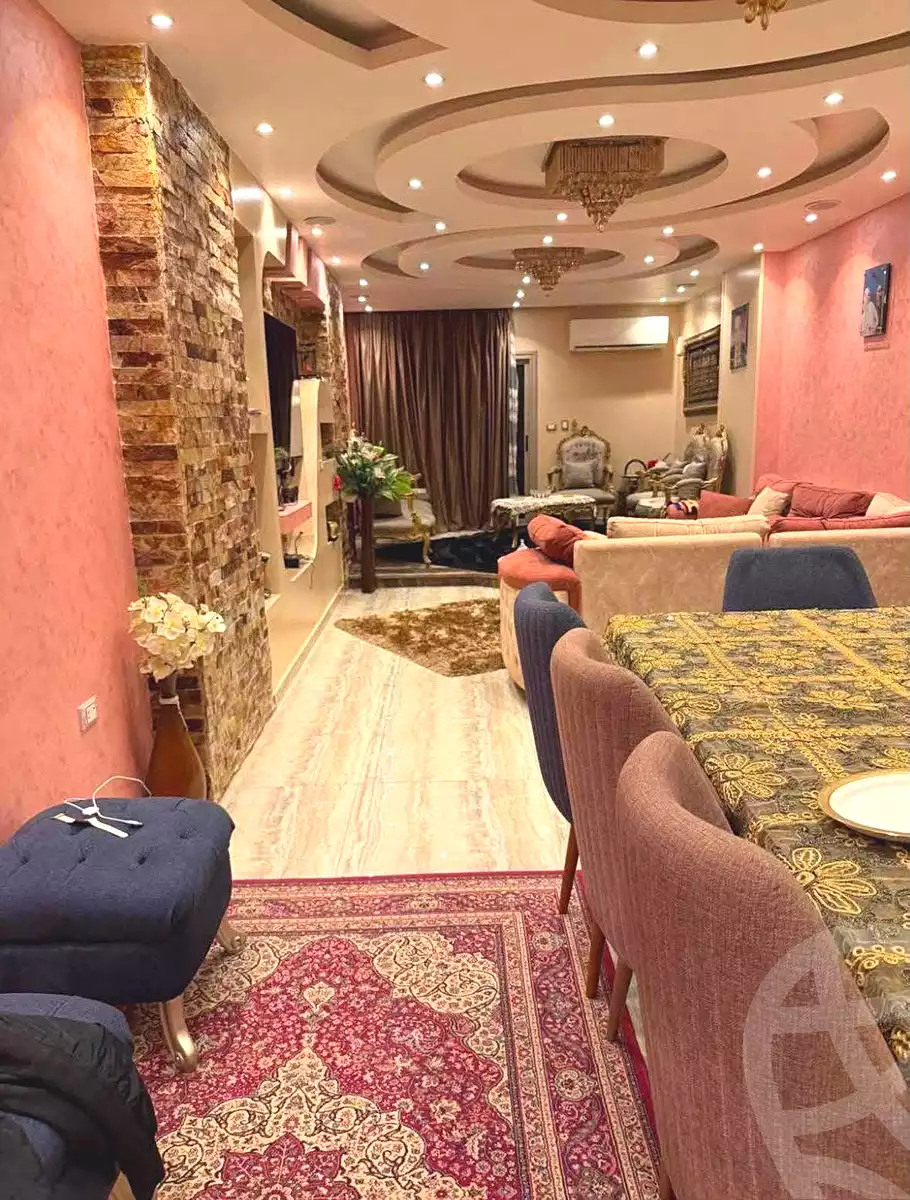 https://aqarmap.com.eg/en/listing/7042455-for-sale-cairo-helwan-helwan-el-sharkeya-heidar-st