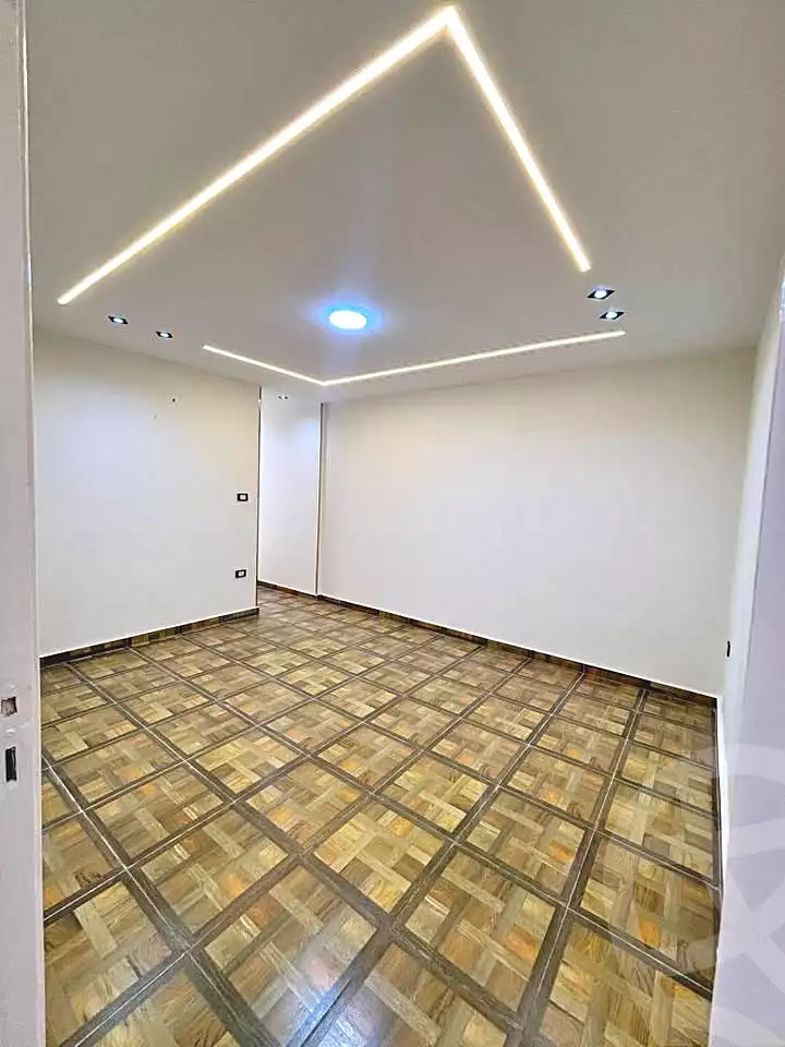 https://aqarmap.com.eg/ar/listing/7042580-for-sale-alexandria-sydy-bshr-sydy-bshr-bhry-khalil-hamada-st