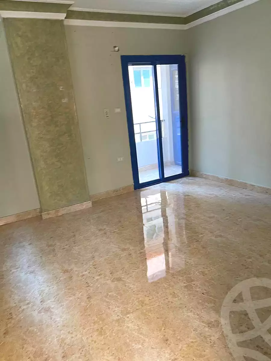 https://aqarmap.com.eg/ar/listing/7042619-for-sale-ismailia-ismailia-city-el-shaikh-zayed-st