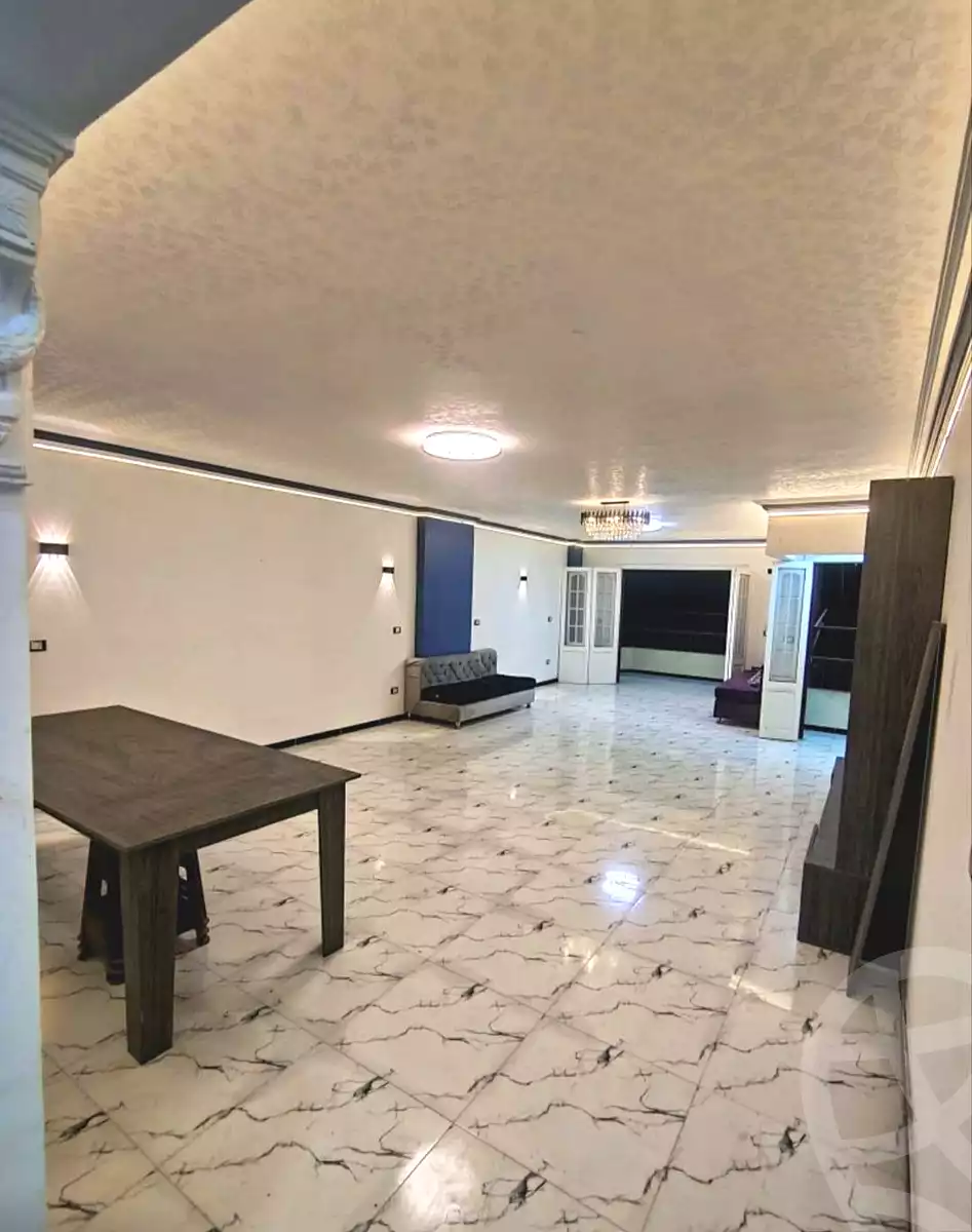 https://aqarmap.com.eg/en/listing/7042608-for-sale-cairo-helwan-helwan-el-sharkeya-thabit-basha-st