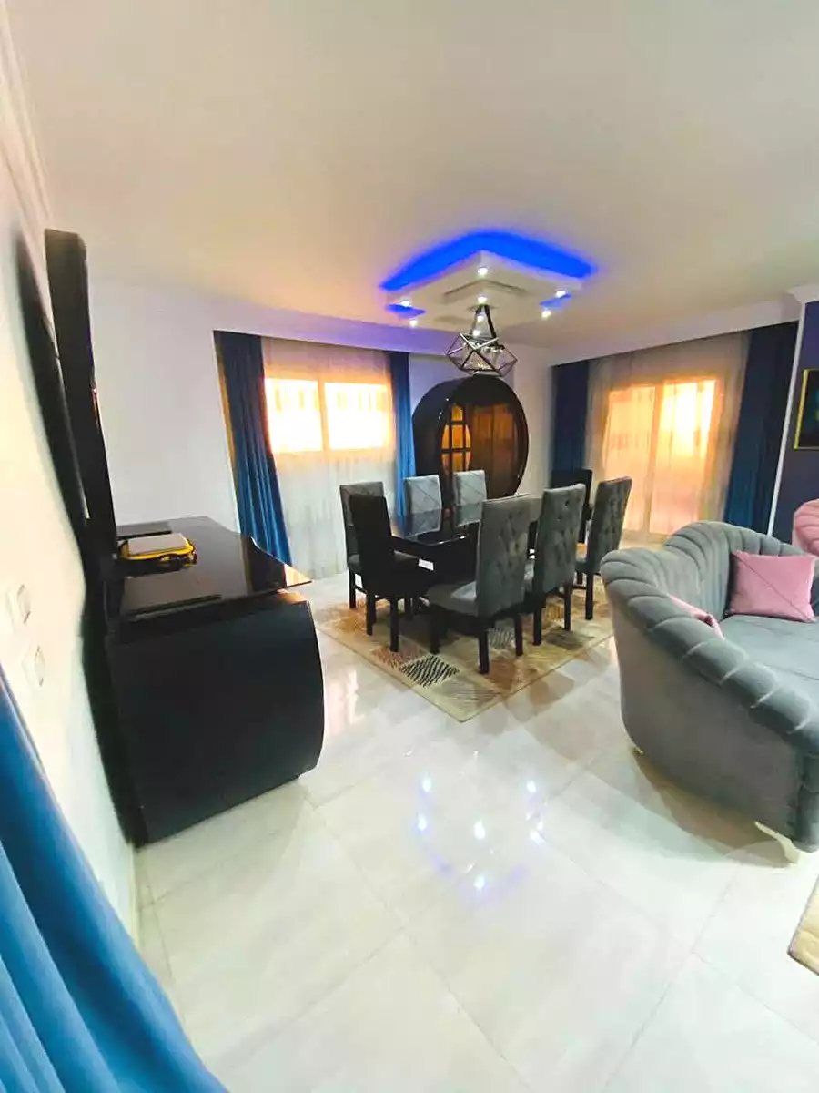 https://aqarmap.com.eg/en/listing/7042636-for-sale-cairo-helwan-hadayek-helwan-nile-corniche-st