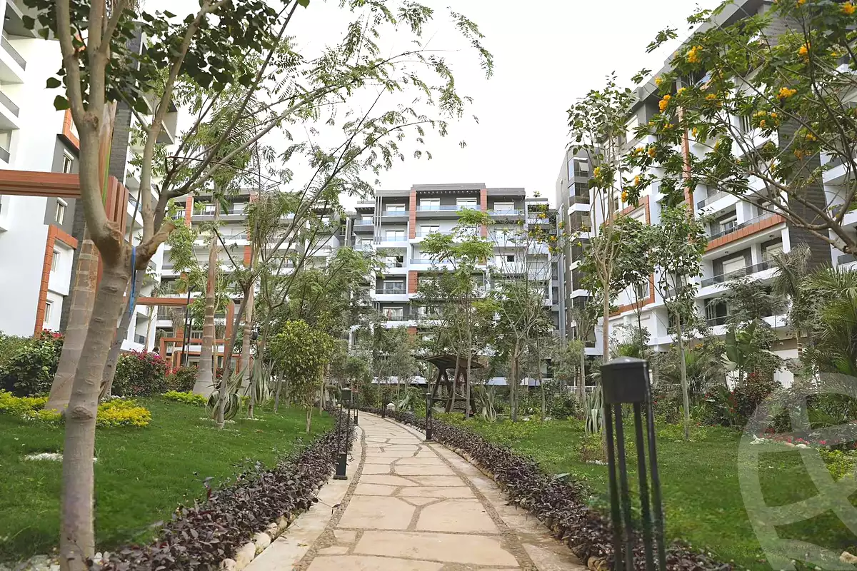 https://aqarmap.com.eg/ar/listing/7043058-for-sale-cairo-new-administrative-capital-r7-la-capitale