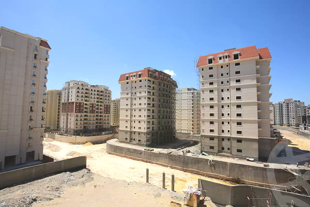 https://aqarmap.com.eg/ar/listing/7043140-for-sale-alexandria-sawary-compounds-boulevard-sawari-louran