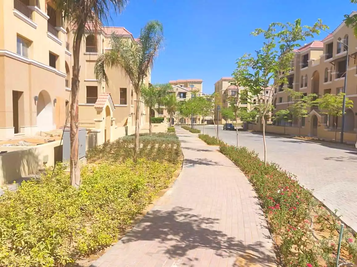 https://aqarmap.com.eg/ar/listing/7043195-for-sale-cairo-el-shorouk-compounds-maadi-view