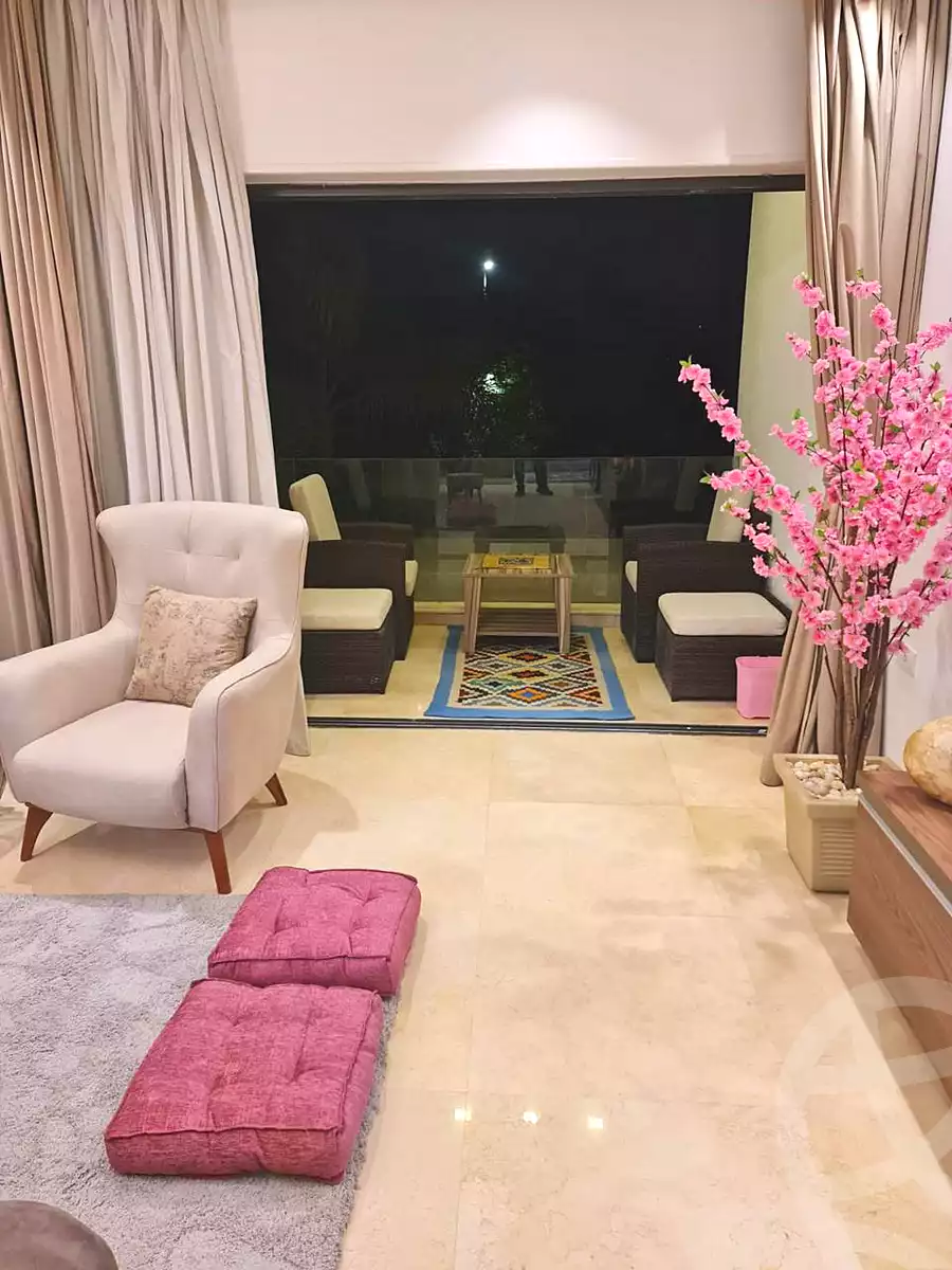 https://aqarmap.com.eg/en/listing/7043399-for-rent-cairo-new-cairo-compounds-lakeview-residence